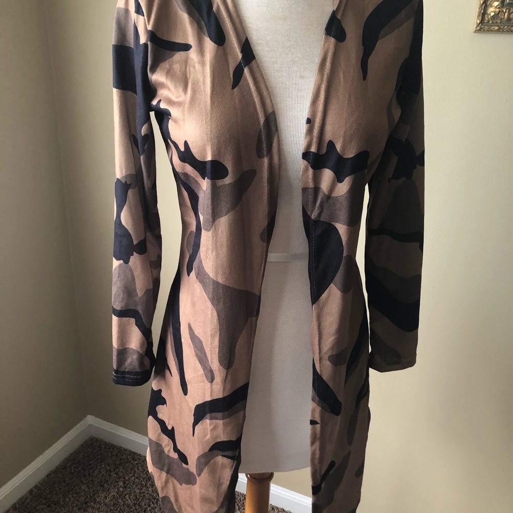 🐾Host Pick 10/23🐾Camouflage Cardigan - Picture 1 of 3